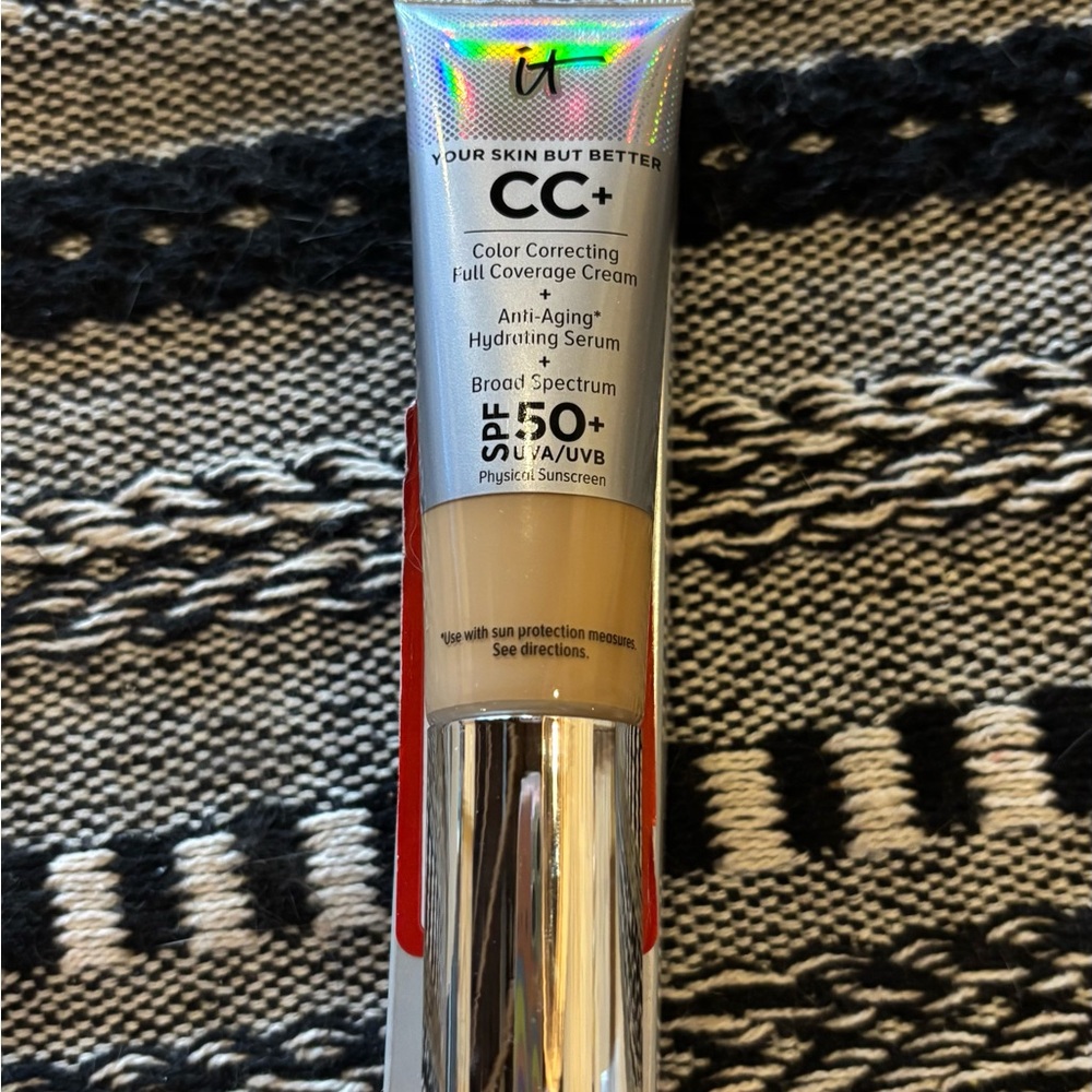 IT Cosmetics CC+ Cream Foundation